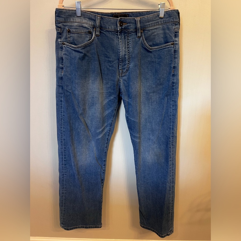 Jos A‎ Bank Reserve Relaxed Fit Men's Denim Jeans 34Wx29L